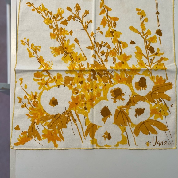 Floral Dining Table Napkins - Yellow and Brown - Picture 2 of 3